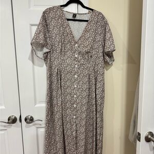 Brown Casual Midi Sundress with Flutter Sleeves and V-Neck